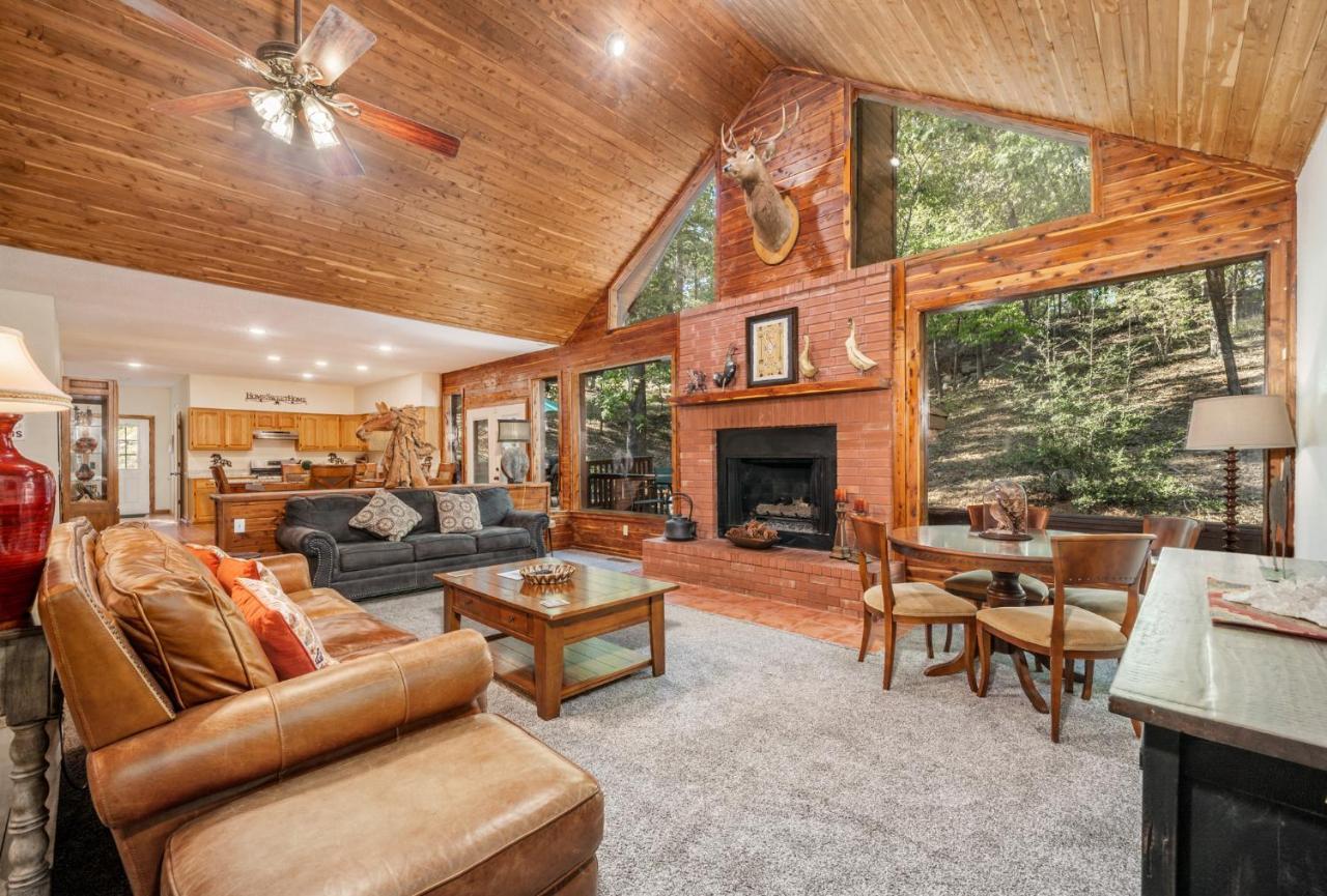 Luxury Rock Creek Cabin W Deck By Lake Hamilton Hot Springs Eksteriør billede