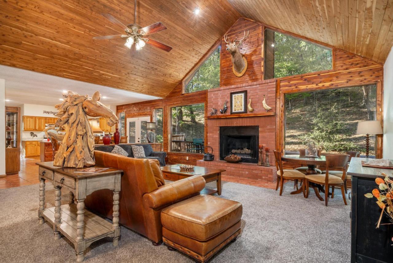 Luxury Rock Creek Cabin W Deck By Lake Hamilton Hot Springs Eksteriør billede